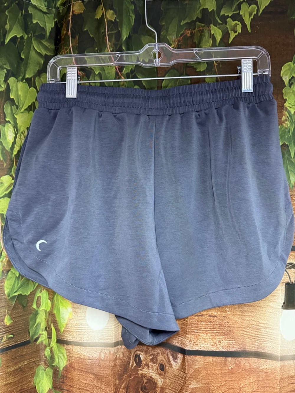 🆕ZYIA Gray Solstice Drawstring Athletic Shorts - Picture 2 of 3